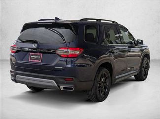 New 2025 Honda Pilot Touring video 2