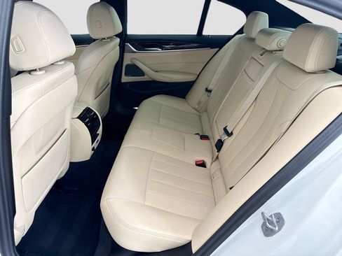 Used 2023 BMW 530i w/ Premium Package RWD image 20