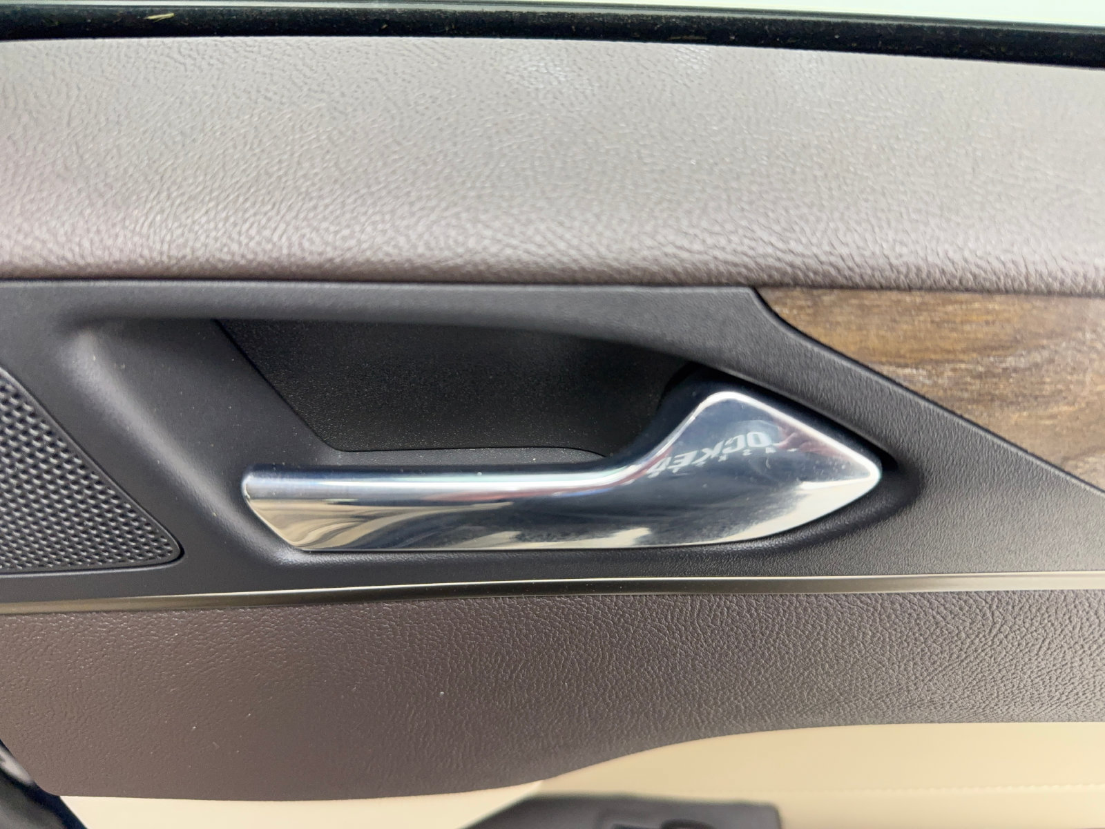 Used 2019 Lincoln MKC Reserve FWD image 38