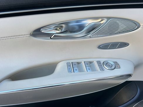 Used 2024 Genesis GV70 2.5T w/ Select Package image 11