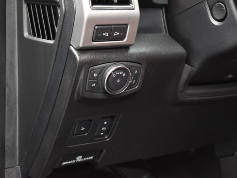 Used 2020 Ford F350 Platinum w/ Tremor Off-Road Package image 22