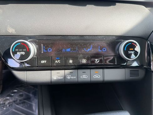 New 2026 Hyundai Elantra Hybrid FWD image 15