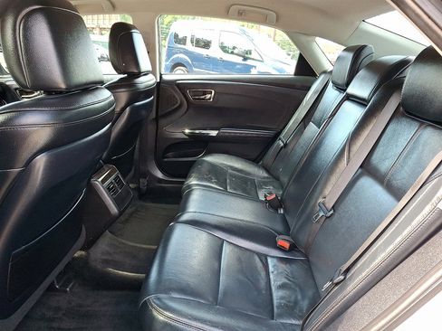 Used 2017 Toyota Avalon XLE image 13