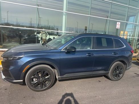 Used 2024 Honda CR-V Sport Touring image 2