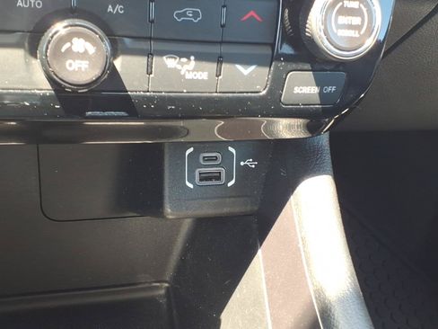 Used 2023 Jeep Compass Latitude w/ Convenience Group AWD/4WD image 16