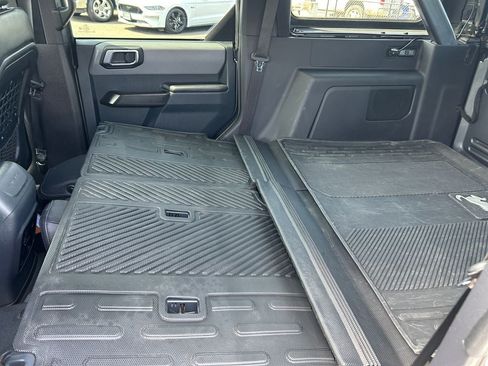 Used 2024 Ford Bronco Black Diamond w/ Sasquatch Package AWD/4WD image 33