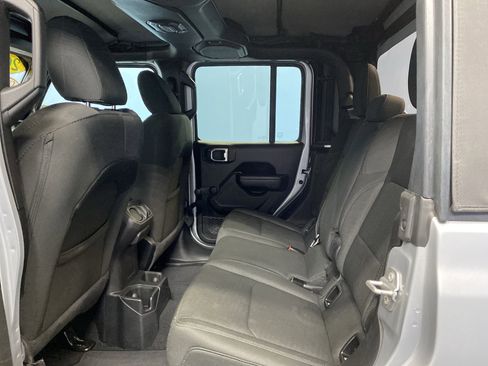 Certified 2022 Jeep Gladiator Sport image 24
