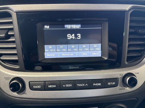 Used 2022 Hyundai Accent SE image 37