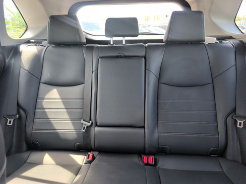 Used 2025 Toyota RAV4 XLE Premium AWD/4WD image 27