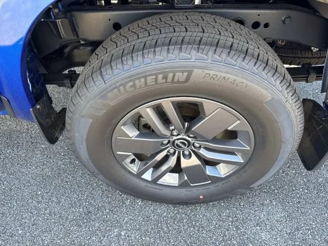 New 2026 Nissan Frontier SV w/ Tow Package AWD/4WD image 12