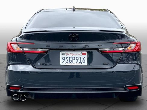 Used 2025 Toyota Camry SE w/ Convenience Package FWD image 4