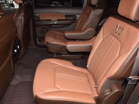 Used 2024 Ford Expedition Max King Ranch RWD image 14
