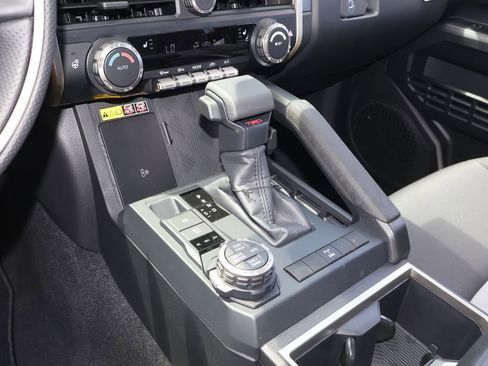 New 2026 Toyota Tacoma TRD Off-Road AWD/4WD image 24