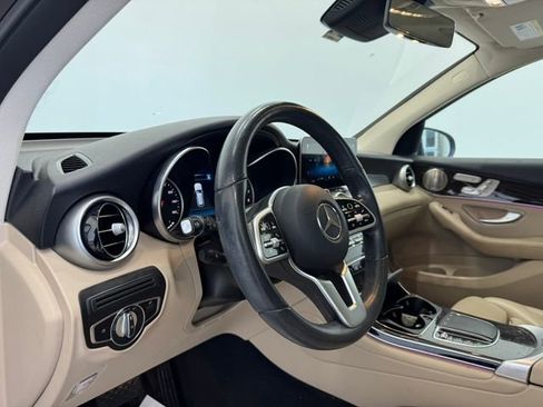 Used 2022 Mercedes-Benz GLC 300 GLC 300 image 34