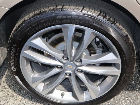 Used 2024 Chevrolet Malibu LT image 8