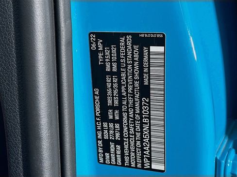 Used 2022 Porsche Macan image 36