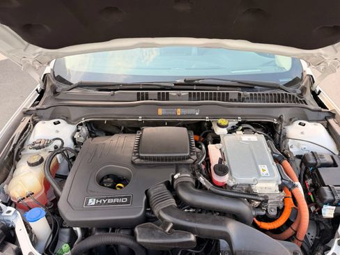 Used 2018 Ford Fusion SE w/ Equipment Group 602A FWD image 34