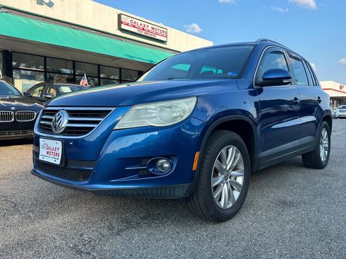 Used 2009 Volkswagen Tiguan SE AWD/4WD image 1