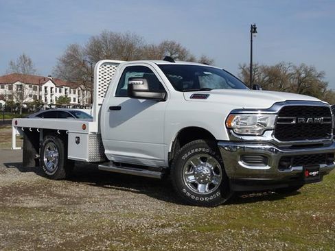 New 2024 RAM 2500 Tradesman w/ Chrome Appearance Group image 2