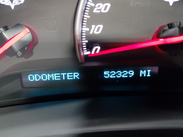 Used 2010 Chevrolet Corvette Convertible w/ Preferred Equipment Group RWD image 31