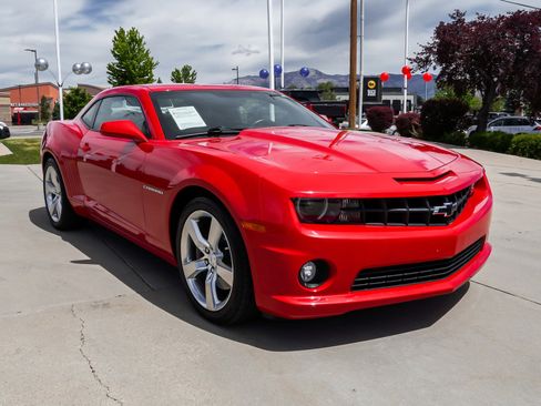 Used 2011 Chevrolet Camaro SS w/ RS Package RWD image 2