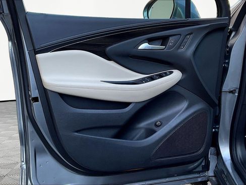 Used 2020 Buick Envision Essence FWD image 20