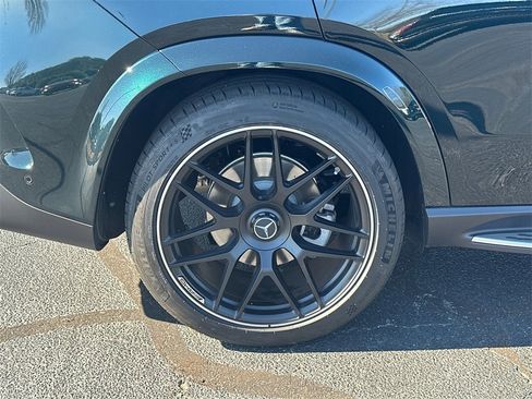 Certified 2025 Mercedes-Benz GLE 53 AMG 4MATIC image 19