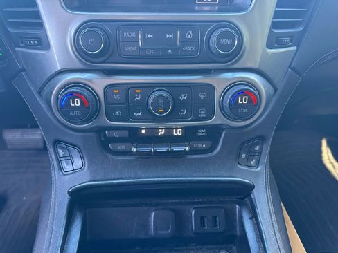 Used 2016 Chevrolet Suburban LTZ image 21