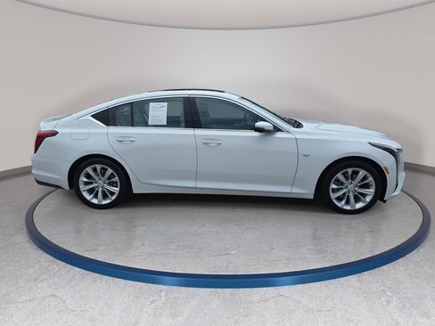 Used 2025 Cadillac CT5 Premium Luxury RWD image 4