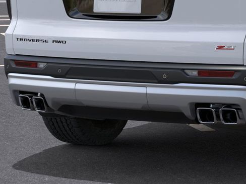 New 2026 Chevrolet Traverse Z71 w/ Enhanced Driving Package image 14