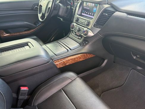 Used 2018 Chevrolet Tahoe Premier w/ RST Edition AWD/4WD image 19