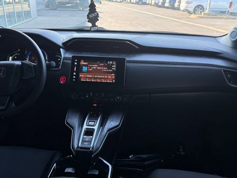 Used 2018 Honda Clarity Plug-In Hybrid image 14
