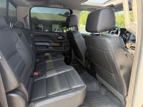 Used 2019 GMC Sierra 2500 Denali w/ Duramax Plus Package AWD/4WD image 14