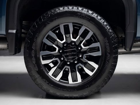 Used 2024 GMC Sierra 2500 Denali Ultimate w/ LPO, GMC Protection Package image 36