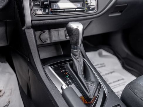 Used 2019 Toyota Corolla LE FWD image 25