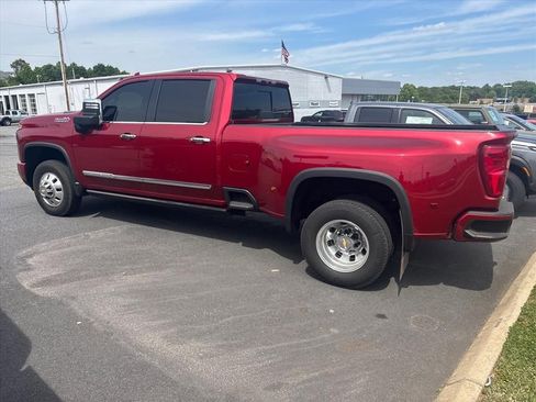 Used 2024 Chevrolet Silverado 3500 High Country w/ High Country Premium Package AWD/4WD image 15