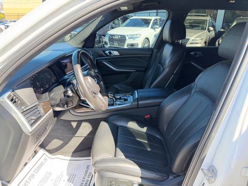 Used 2021 BMW X7 xDrive40i w/ M Sport Package AWD/4WD image 44