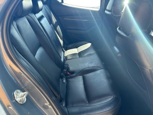 Used 2022 MAZDA MAZDA3 s image 11