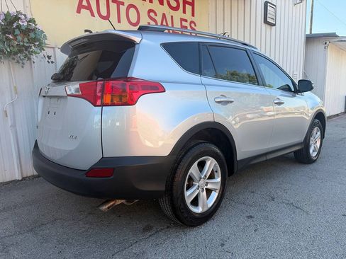 Used 2013 Toyota RAV4 XLE FWD image 5
