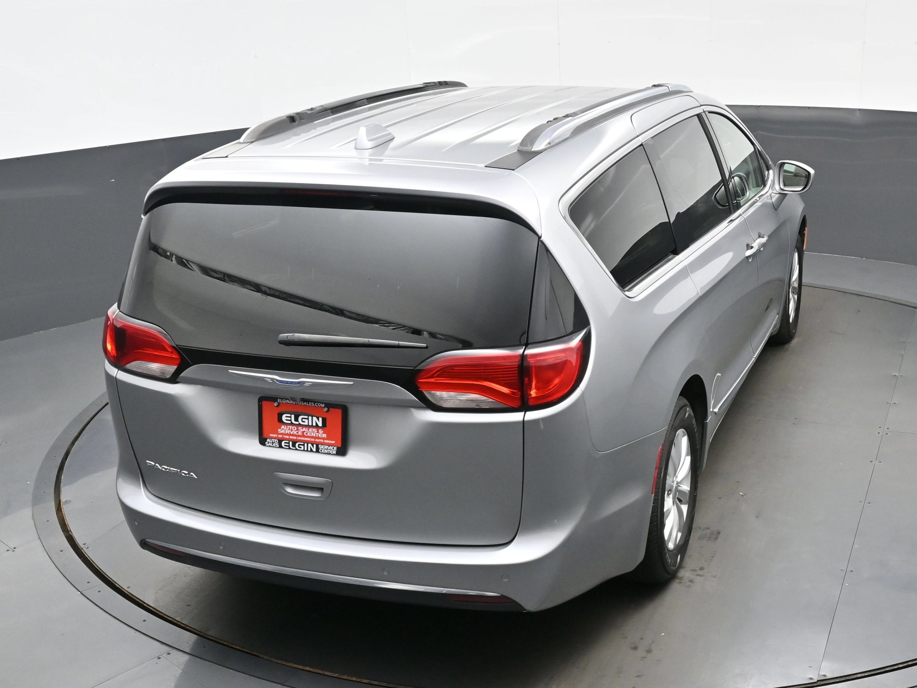 Used 2018 Chrysler Pacifica Touring-L Plus FWD image 38