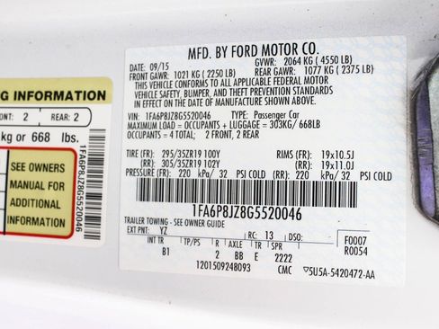 Used 2016 Ford Mustang Shelby GT350 w/ Technology Package image 12