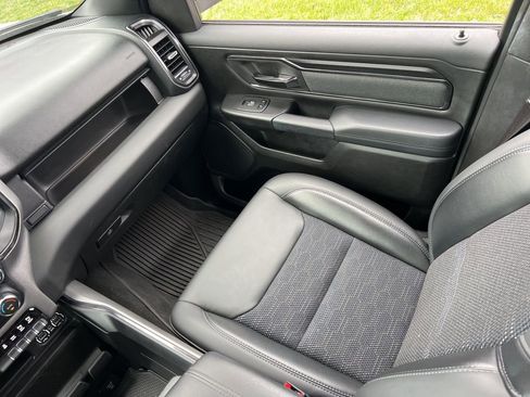 Used 2023 RAM 1500 Big Horn image 31