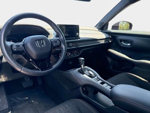 Used 2024 Honda HR-V Sport image 16