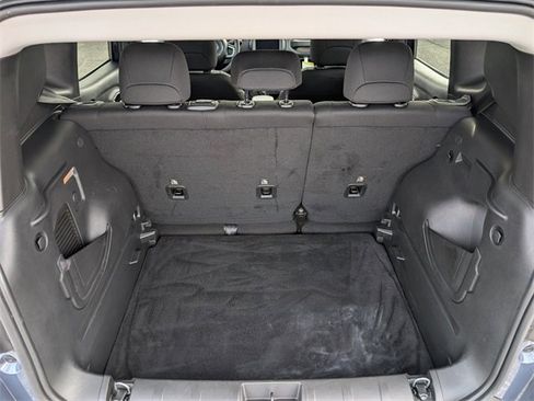 Used 2023 Jeep Renegade Latitude image 14