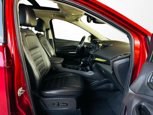 Used 2017 Ford Escape Titanium w/ Equipment Group 301A AWD/4WD image 11