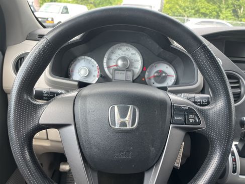 Used 2011 Honda Pilot LX image 16