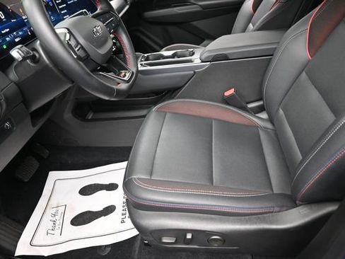 Used 2024 Chevrolet Equinox EV RS FWD image 15