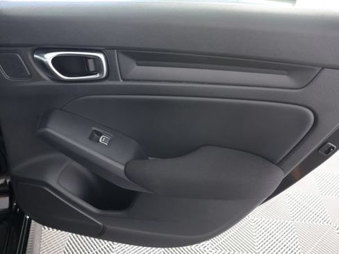 Used 2025 Honda Civic Sport image 26