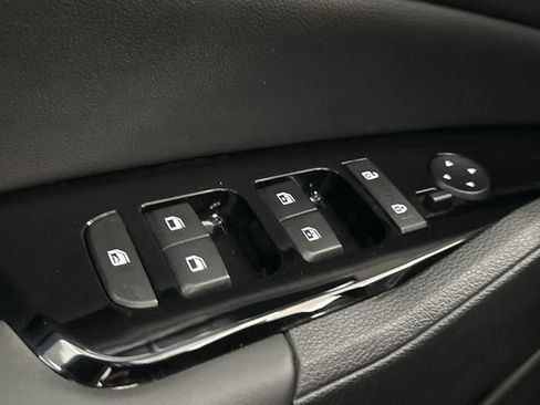 Used 2025 Kia Sportage X-Line AWD/4WD image 17