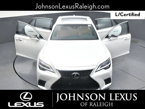 Certified 2021 Lexus LS 500 w/ Accessory Package (Z2) RWD image 34